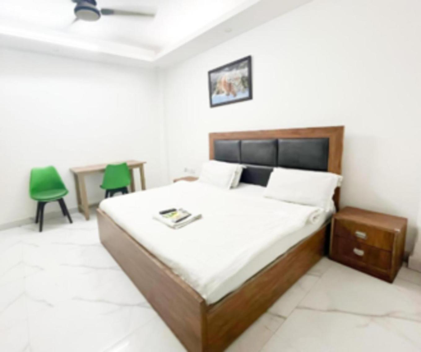 Kerala Home-5Mint From Hazrat Nizammudin Railway Station New Delhi Extérieur photo