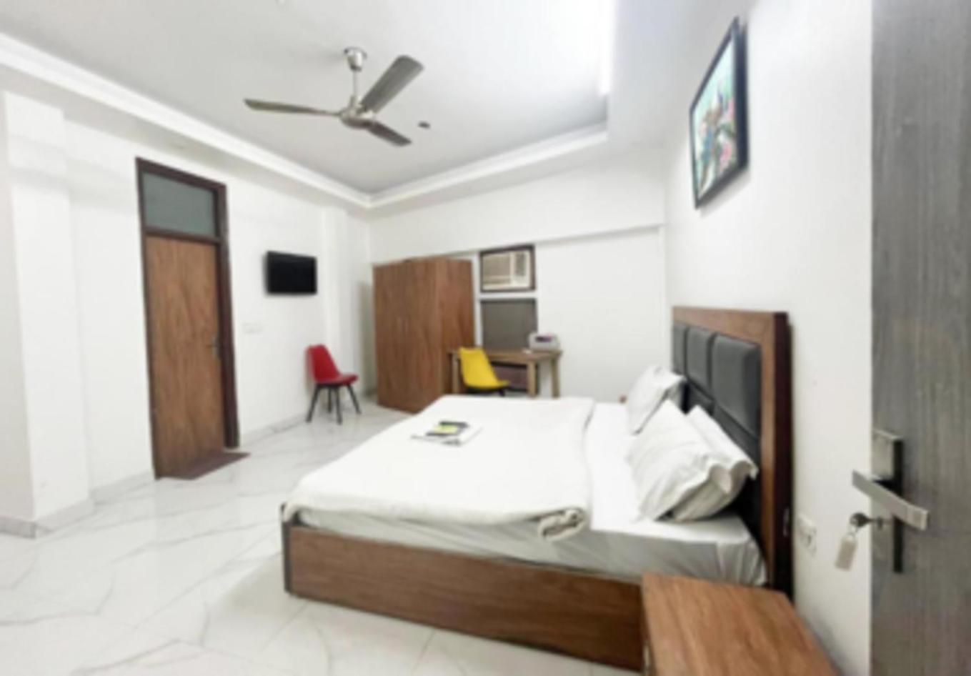 Kerala Home-5Mint From Hazrat Nizammudin Railway Station New Delhi Extérieur photo
